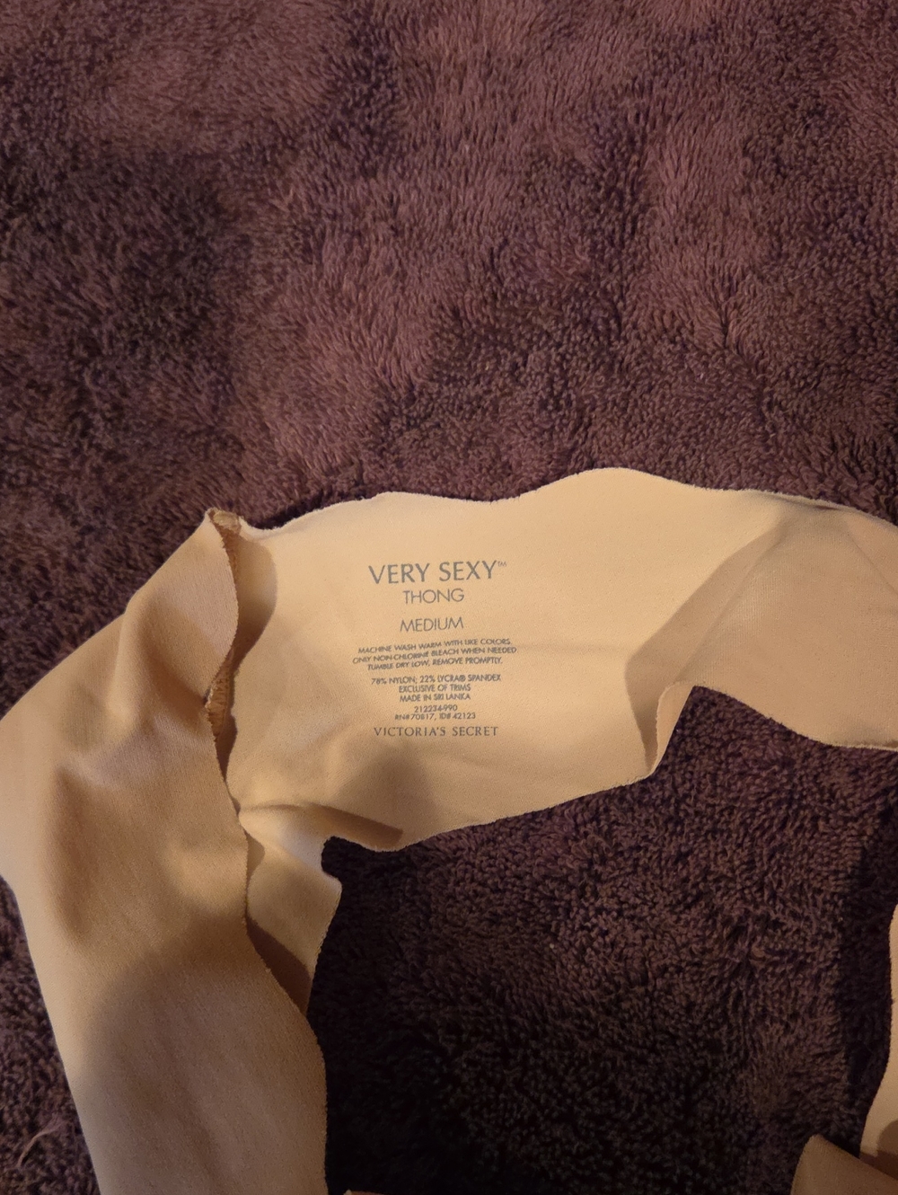 Lot Of 7 VS/Pink Sz M Thongs And Low Rise - Picture 9 of 14